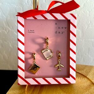 A New Day 3 Pack Gold Travel Charm Set NWT